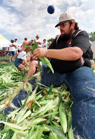Olathe corn fest 4.jpg (49274 bytes)